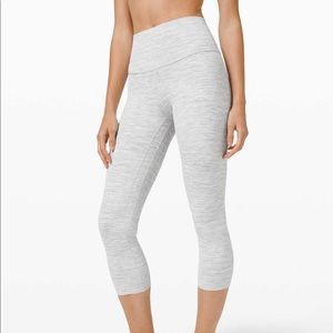 NWOT Lululemon Align Crop 21"